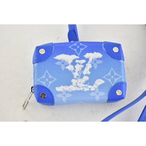 Louis Vuitton Soft Trunk NW Clouds Blue Monogram White Necklace Wallet Strap Bag - Picture 4 of 12